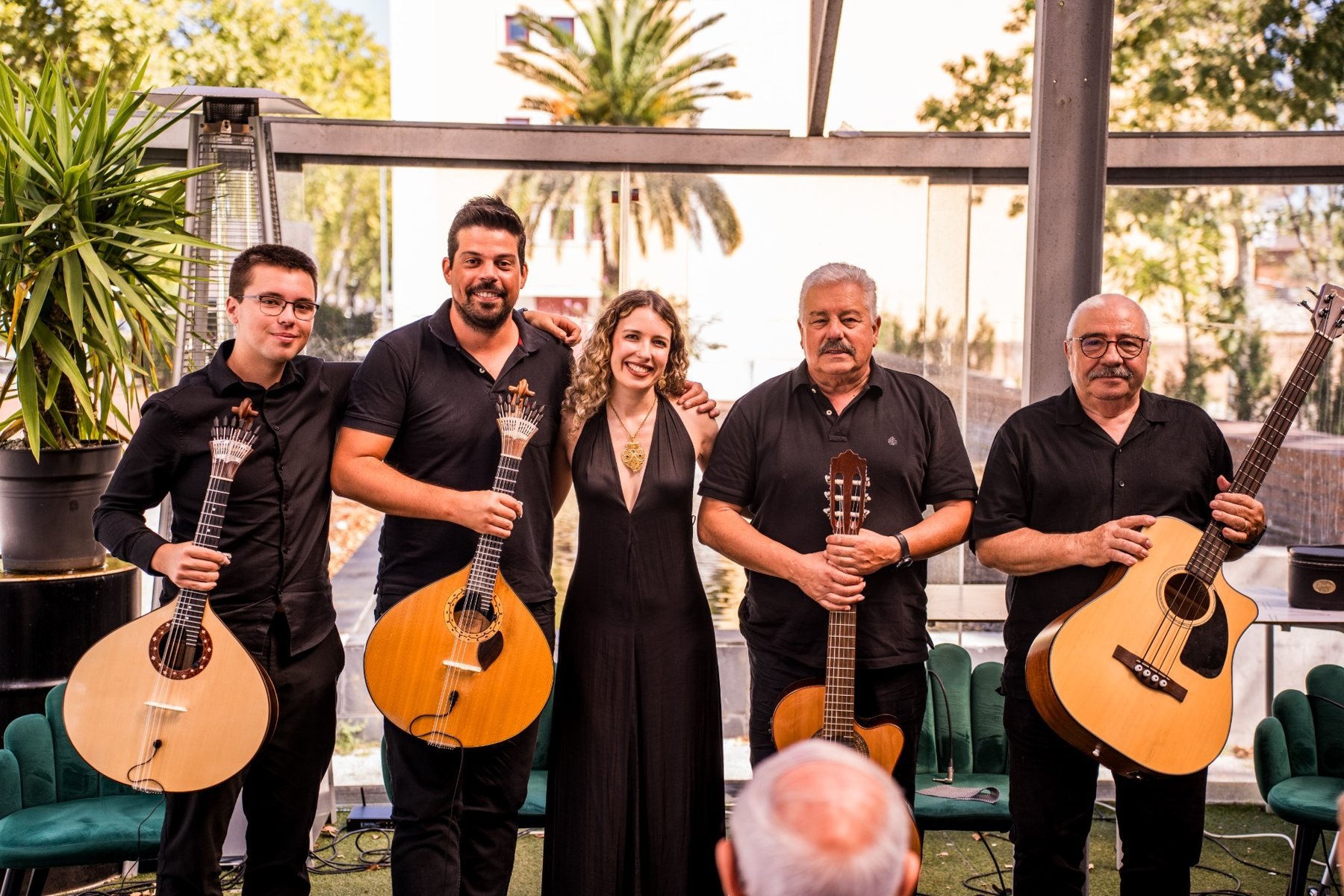 Gabriela com os músicos